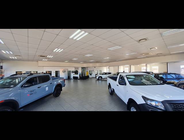 3,999M² SHOWROOM FOR SALE IN BENONI CENTRAL